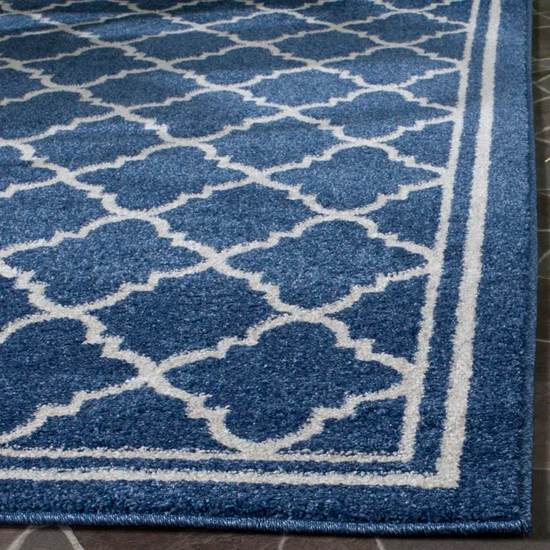 Dayana Hooked Navy/Neutral Rug