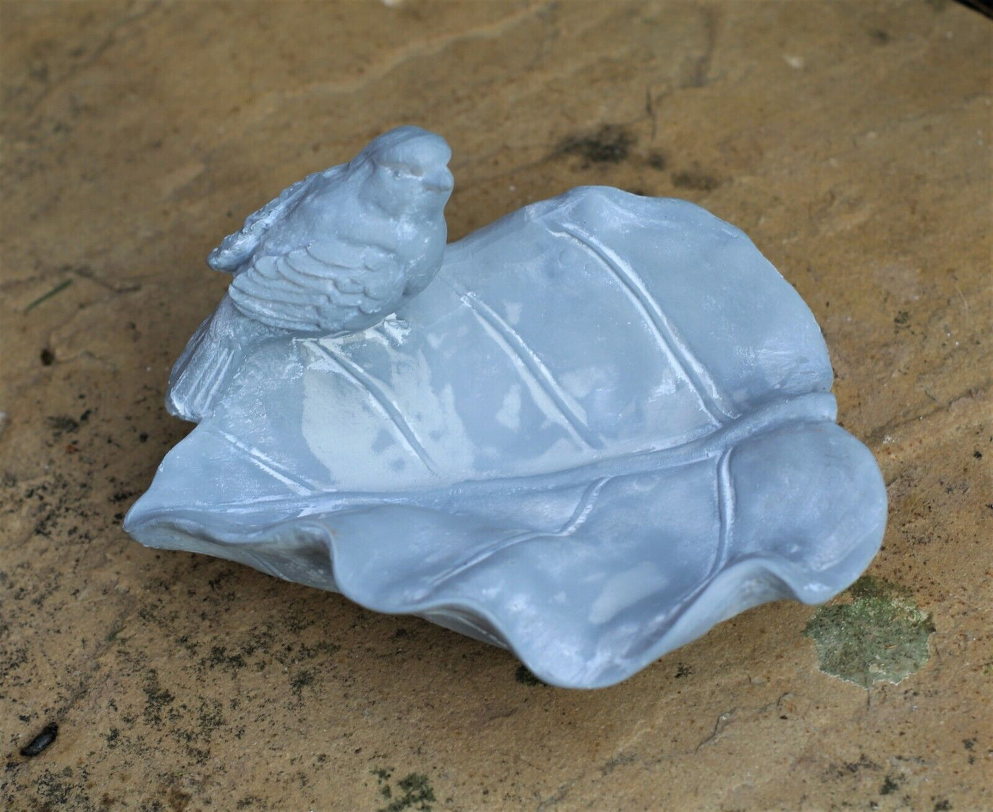 Outdoor Garden Ornament Bird Feeder or Bath Basin Ceramic Leaf Statue