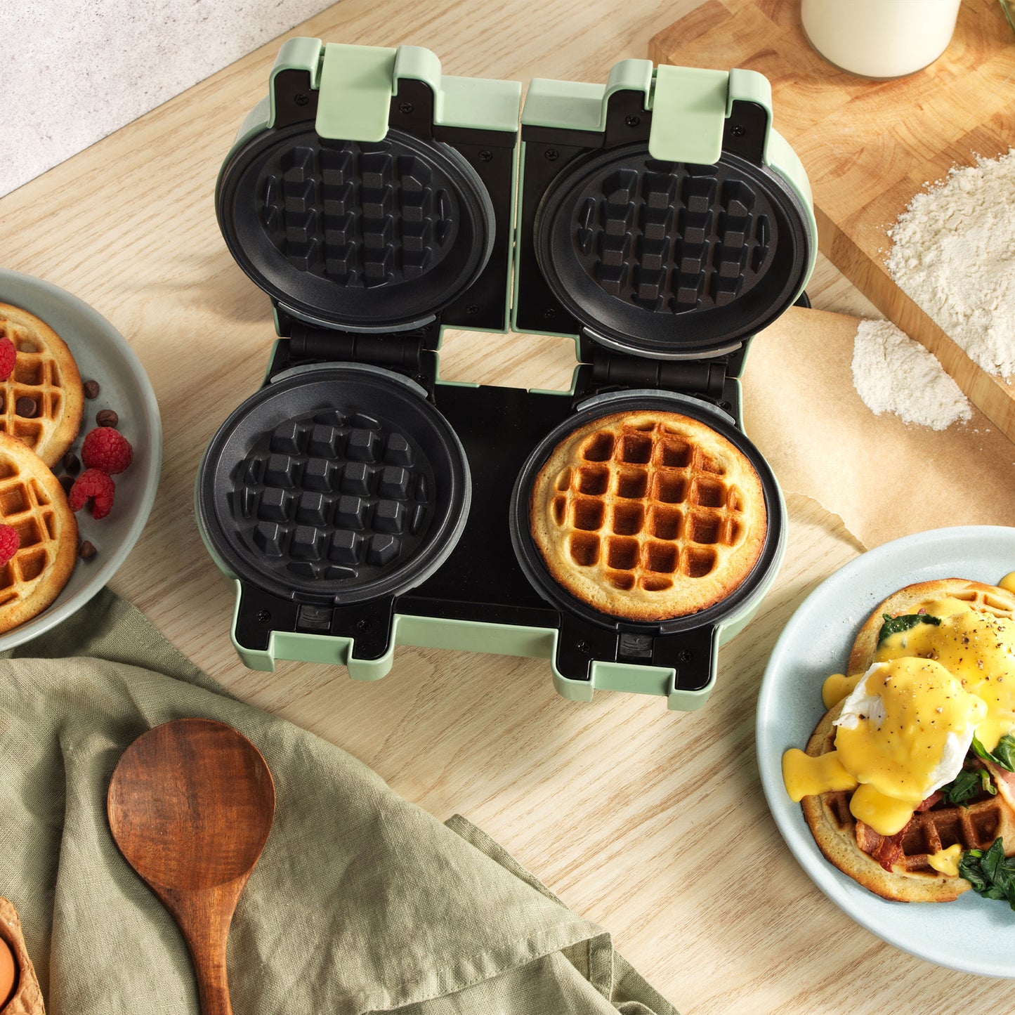 Double Mini Waffle Maker Non-Stick Sweet/Savoury Snacks Desserts Giles & Posner