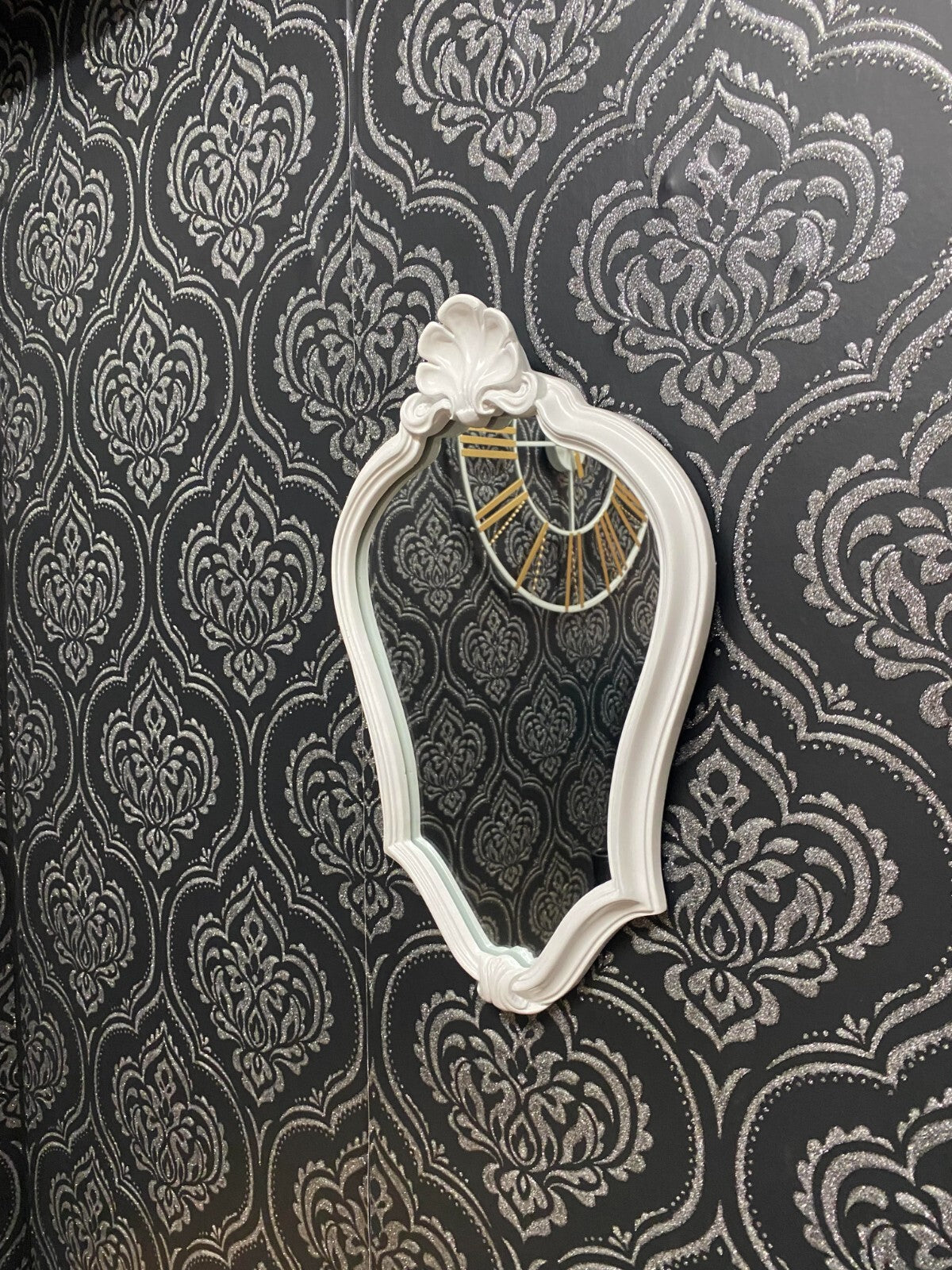 Elegant White Wall Mirror 37Cm X 26Cm Stylish Home Decor & Perfect Xmas Gift