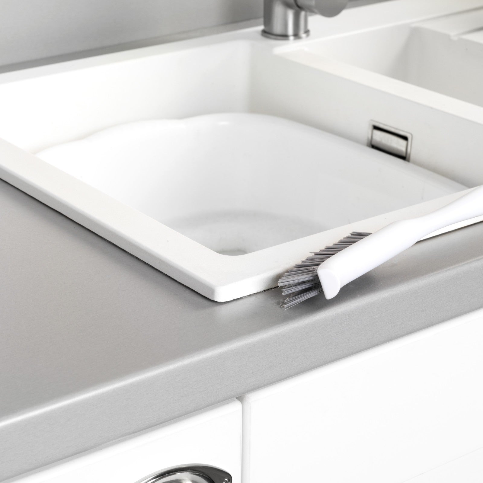 Beldray Dish Scrubbing Brush Antibac Washing up Pot Pan Bottle Cleaner Slim Head