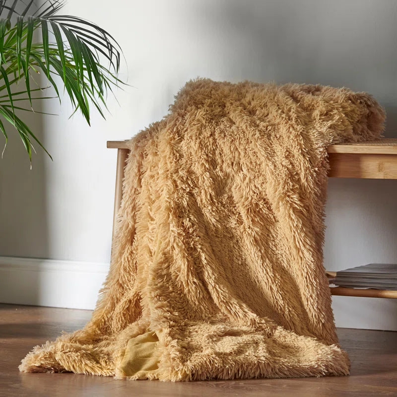 Cuddly Faux Fur 150X200Cm Throw