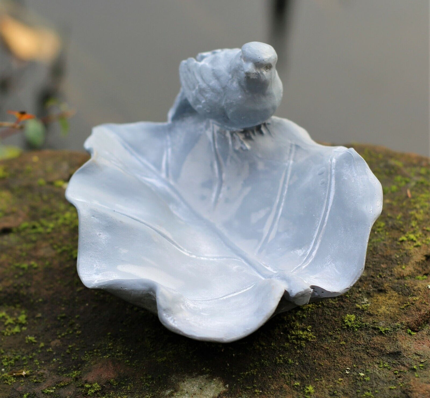 Outdoor Garden Ornament Bird Feeder or Bath Basin Ceramic Leaf Statue