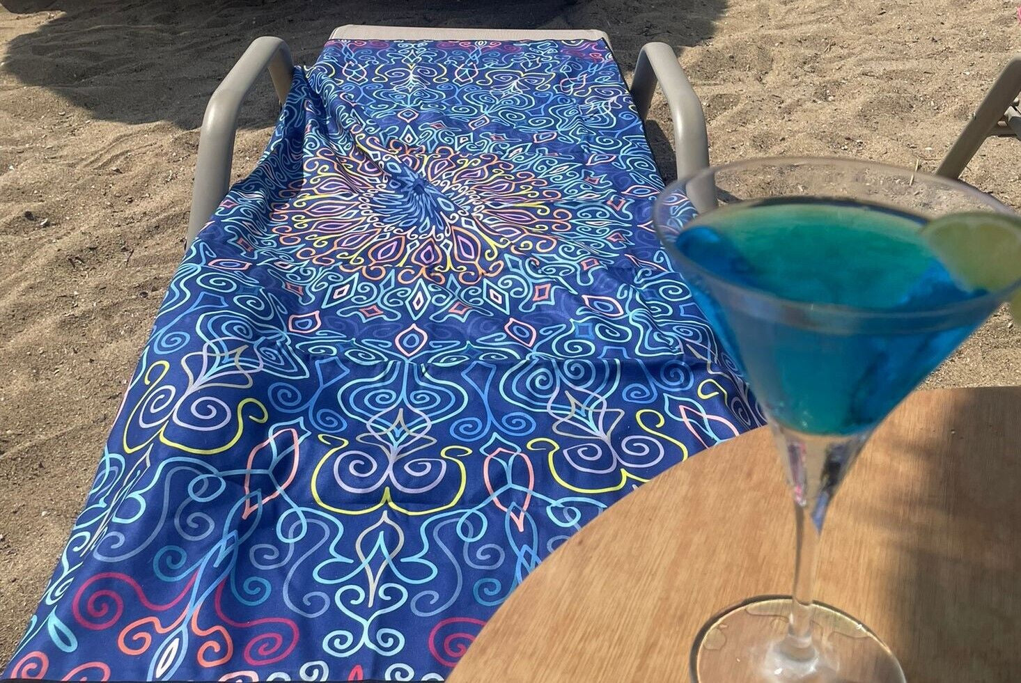 Large Beach Towel Microfibre with Bag - Quick Dry Sand Free Swimming Towels
