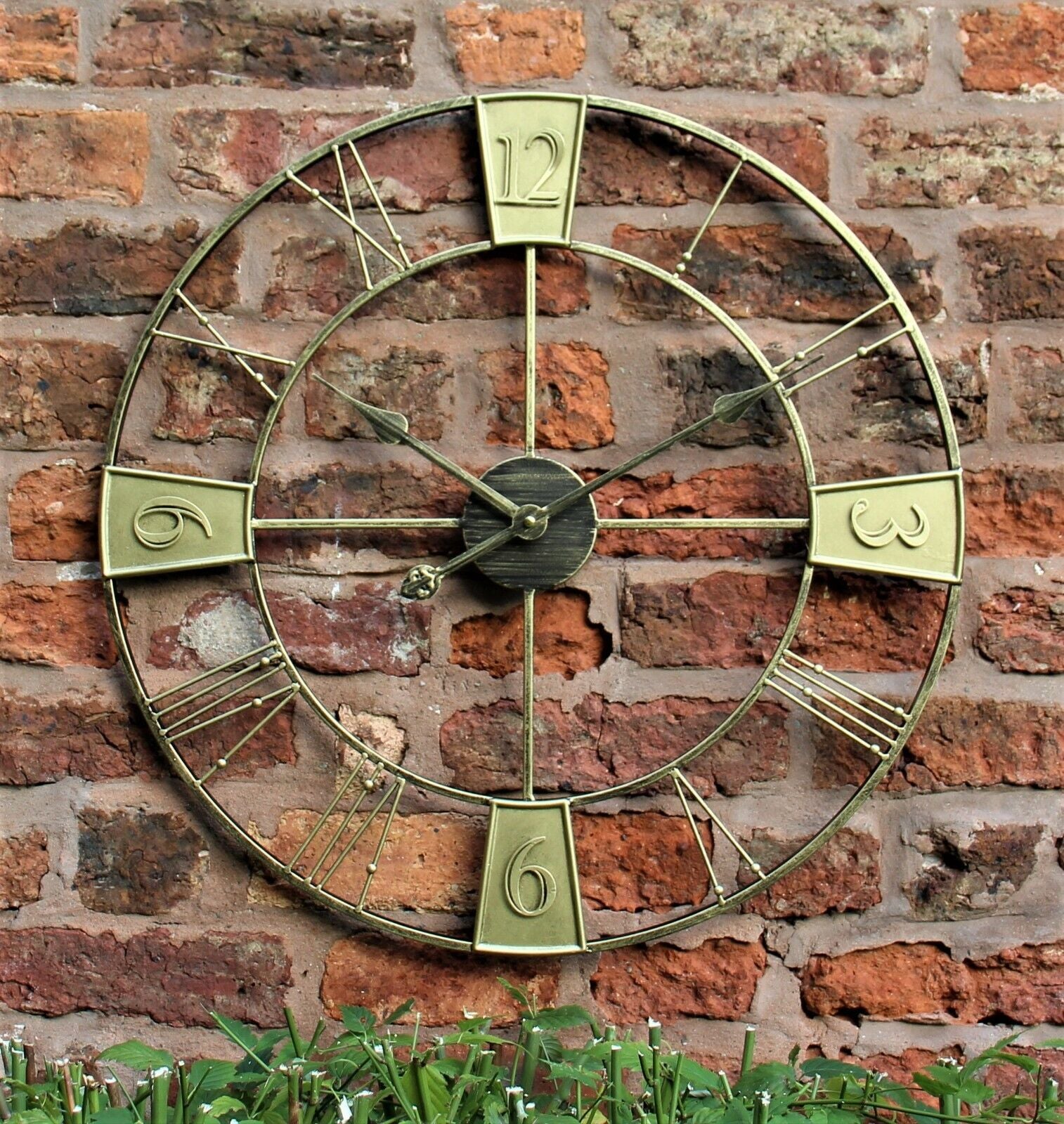 GARDEN WALL CLOCK ROMAN LARGE INDOOR OUTDOOR NUMERALS GIANT OPEN FACE METAL 58CM
