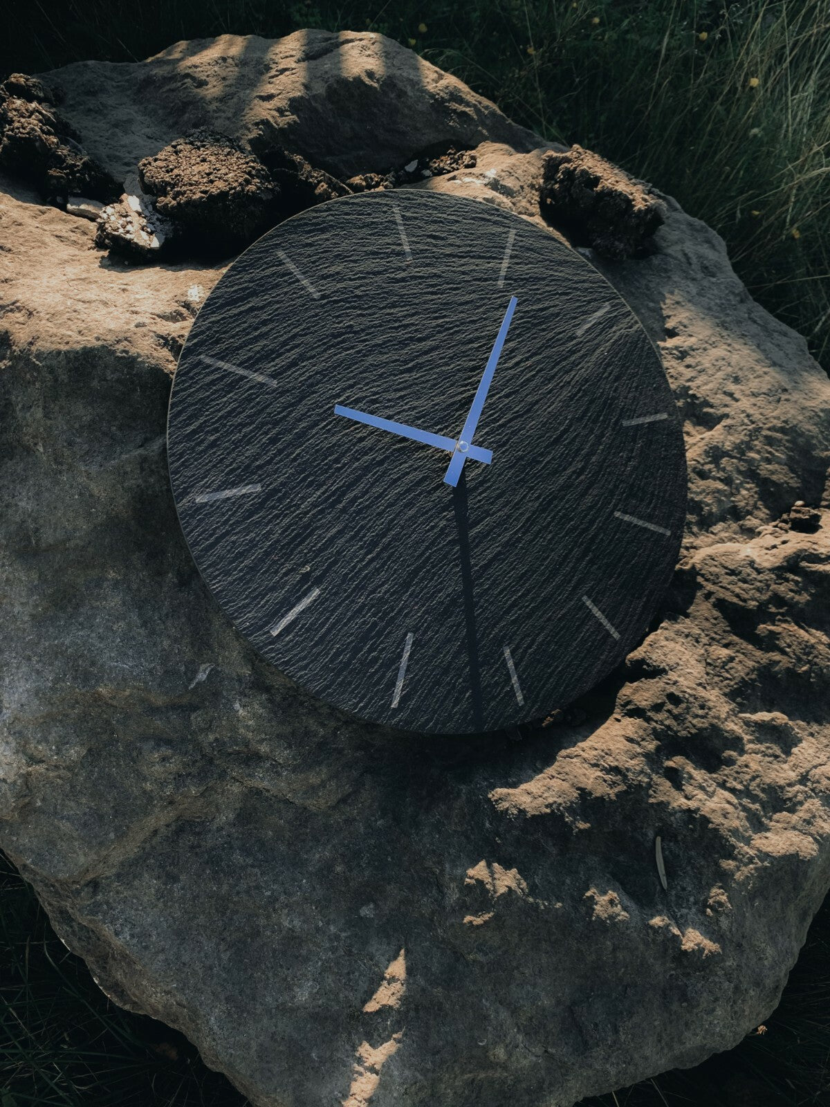 Indoor Outdoor Hand Finished Kitchen Grey Slate & Silver Wall Clock Natural