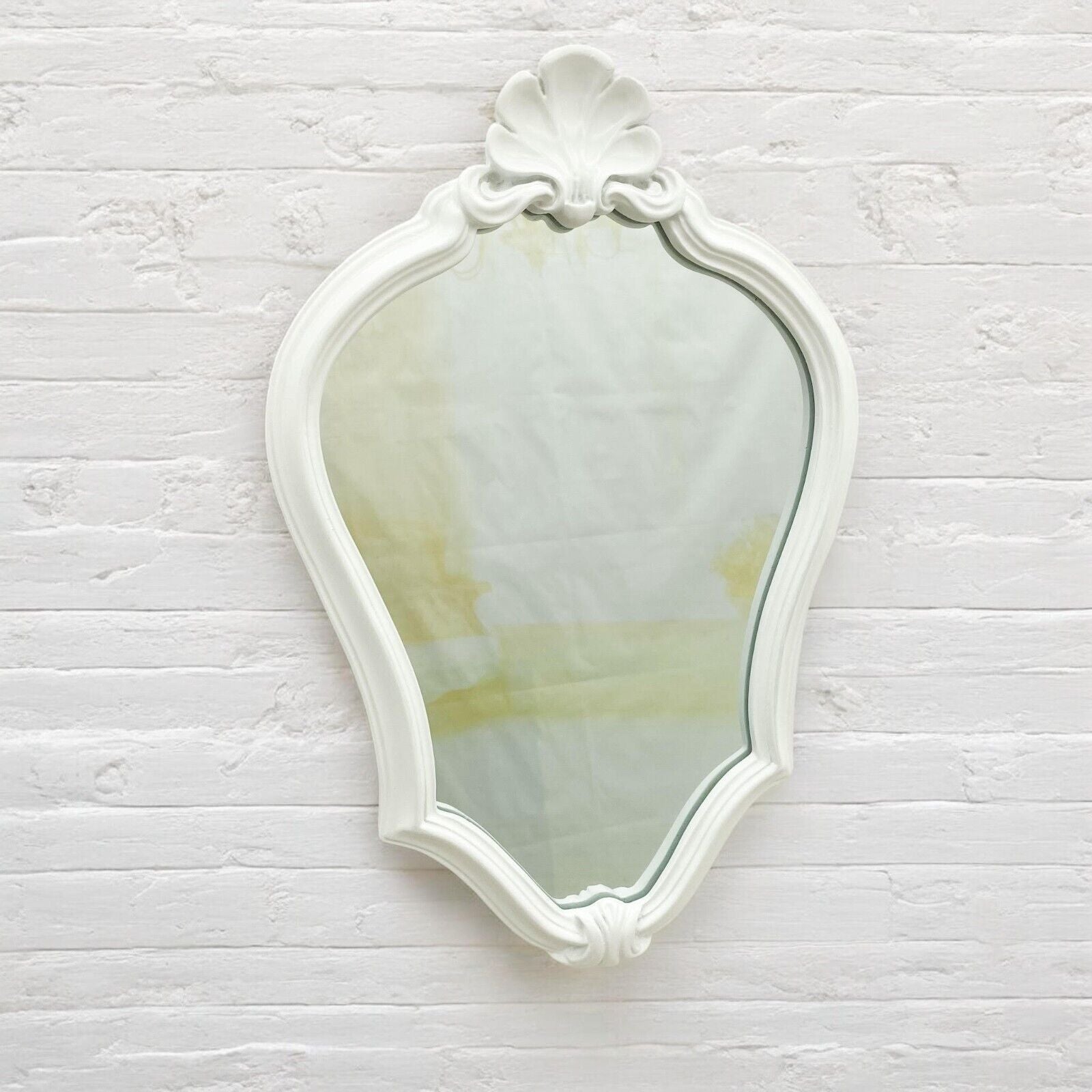 Elegant White Wall Mirror 37Cm X 26Cm Stylish Home Decor & Perfect Xmas Gift