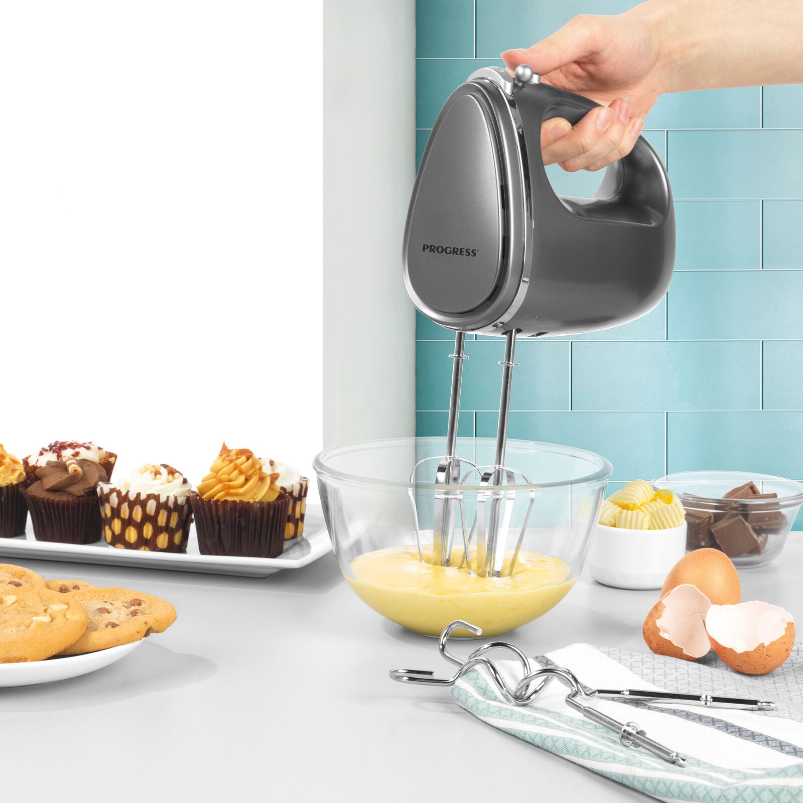 Progress Hand Mixer Electric Whisk & Dough Hooks Lunar 5 Speeds & Turbo 300 W