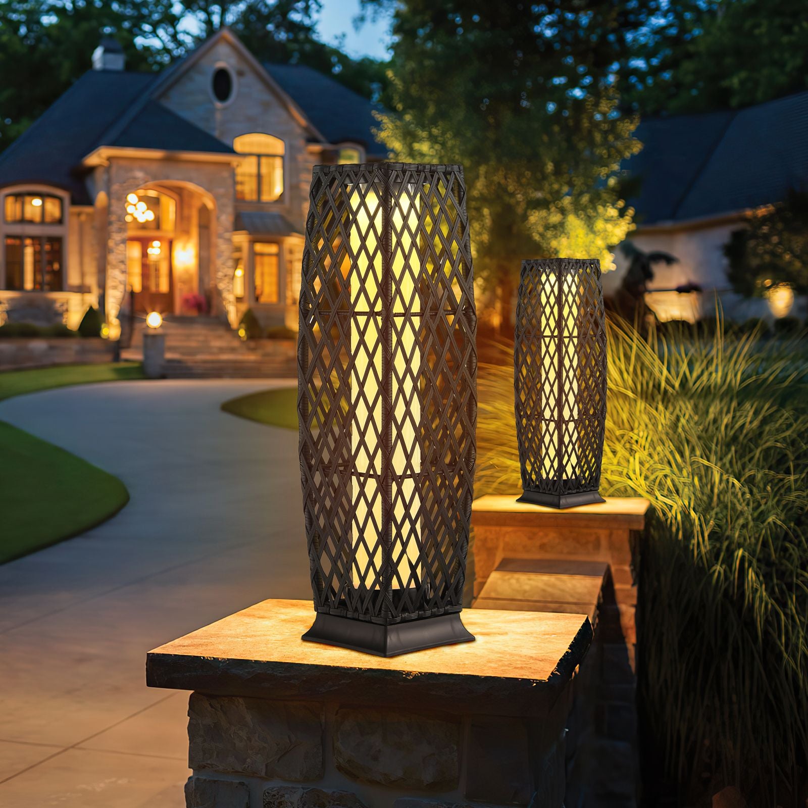 2 Pieces Outdoor Solar-Powered Floor Lamp Set