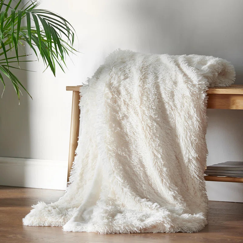 Cuddly Faux Fur 150X200Cm Throw