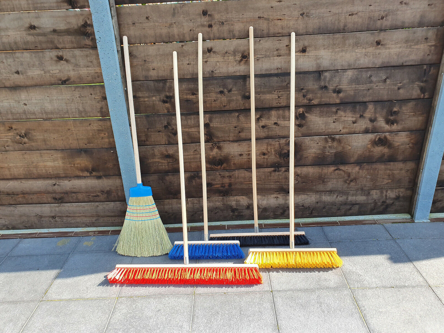 1.2M Traditional Outdoor Garden Sweeping Brush Floor Yard Wooden Broom Handle