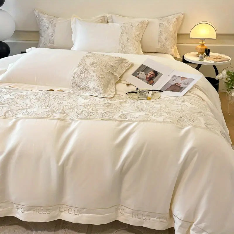 Milk White Fig Water 4-Piece Bedding Set