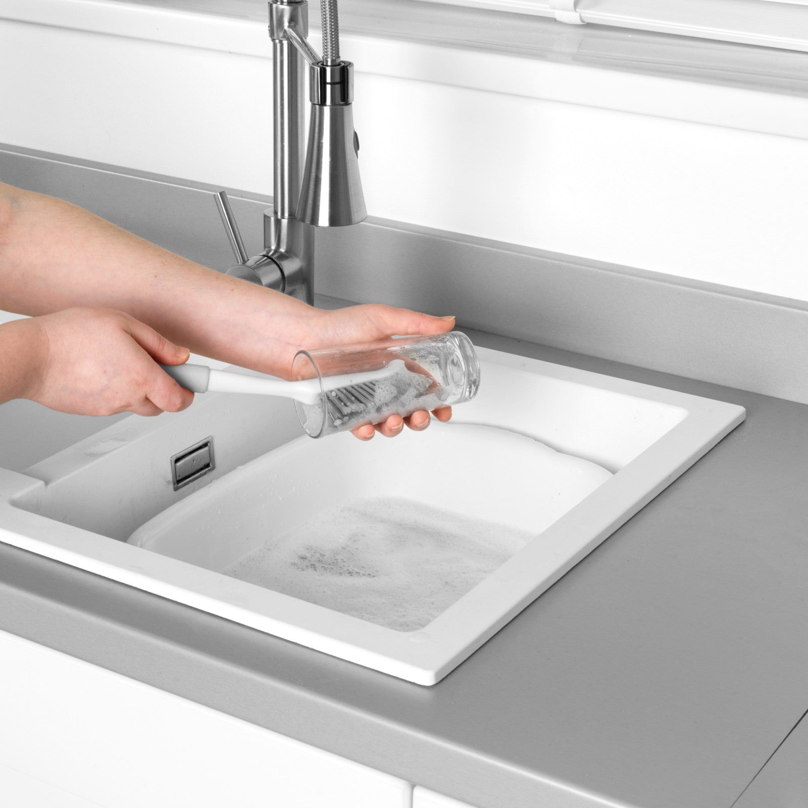 Beldray Dish Scrubbing Brush Antibac Washing up Pot Pan Bottle Cleaner Slim Head