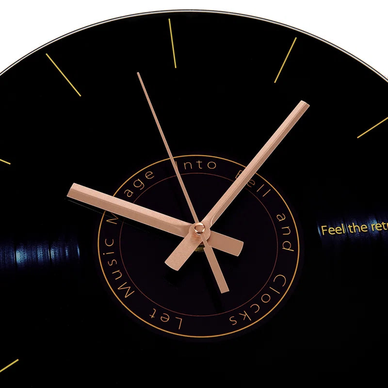 Taburao Glass Wall Clock