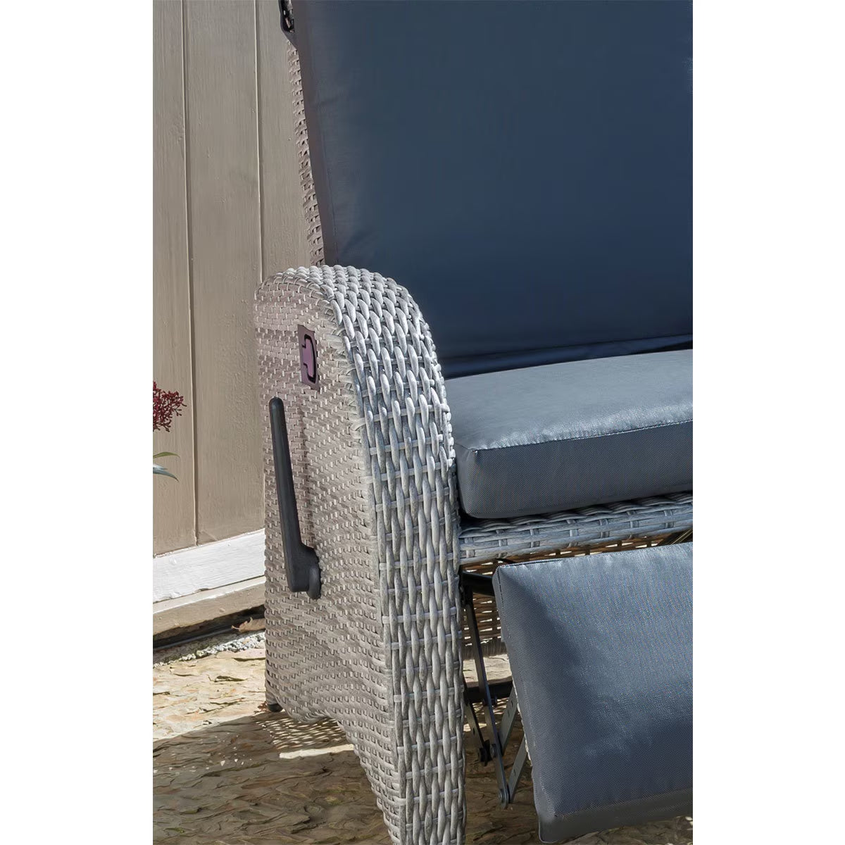 Brisbane 3 Piece Reclining Chat Set