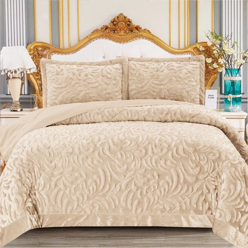Holm Polyester Bedspread with Pillow Shams