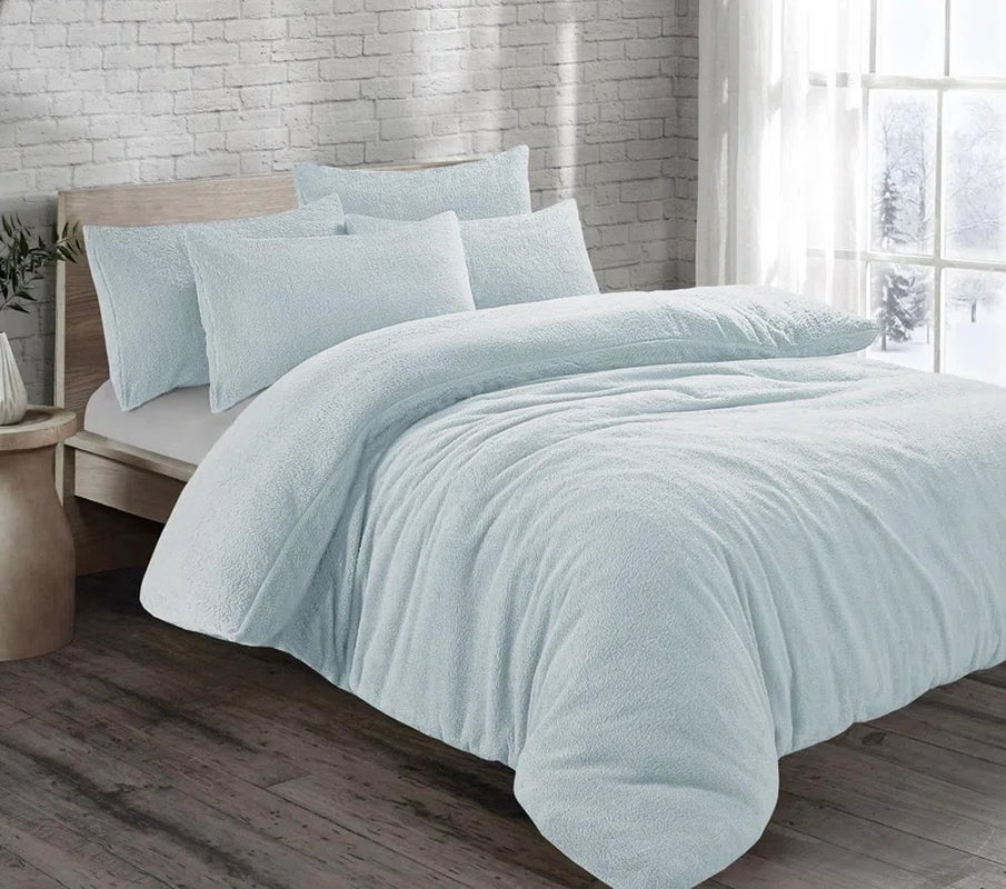 Mioara Polyester Solid Colour Duvet Cover Set with Pillowcases