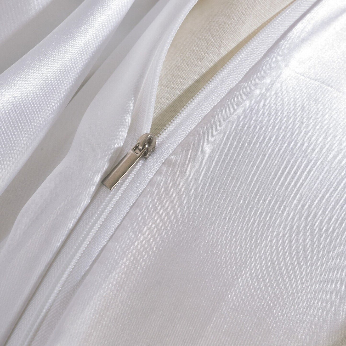 ROOEE 6PCS Satin Silk Complete Bedding Set Fitted Sheet Duvet Cover Pillow Cases