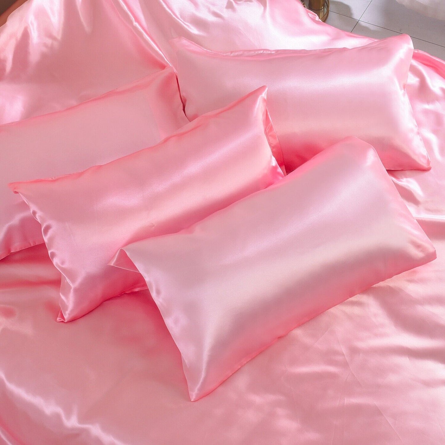 ROOEE 6PCS Satin Silk Complete Bedding Set Fitted Sheet Duvet Cover Pillow Cases