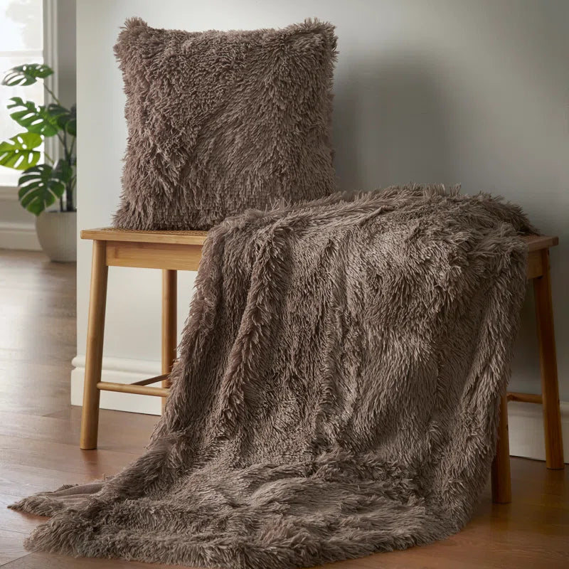 Cuddly Faux Fur 150X200Cm Throw
