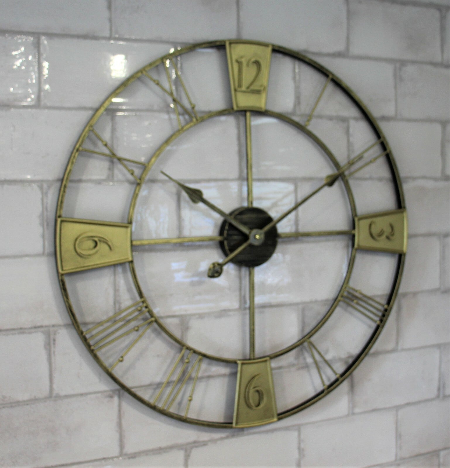 GARDEN WALL CLOCK ROMAN LARGE INDOOR OUTDOOR NUMERALS GIANT OPEN FACE METAL 58CM