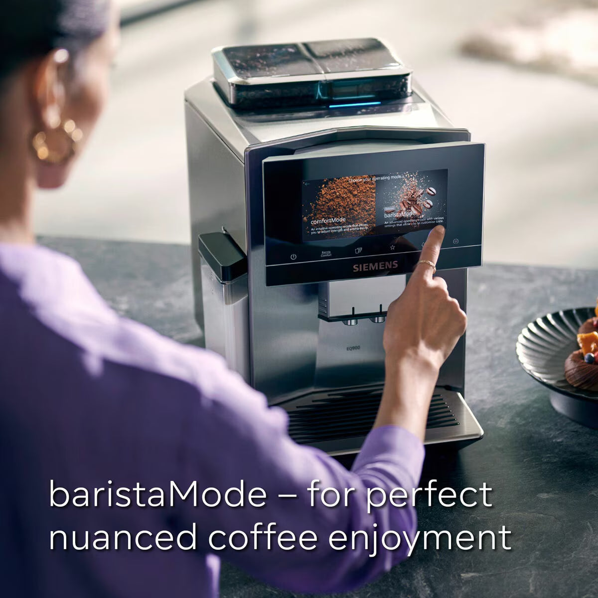 EQ900+ Bean to Cup Coffee Machine, TQ907GZ3