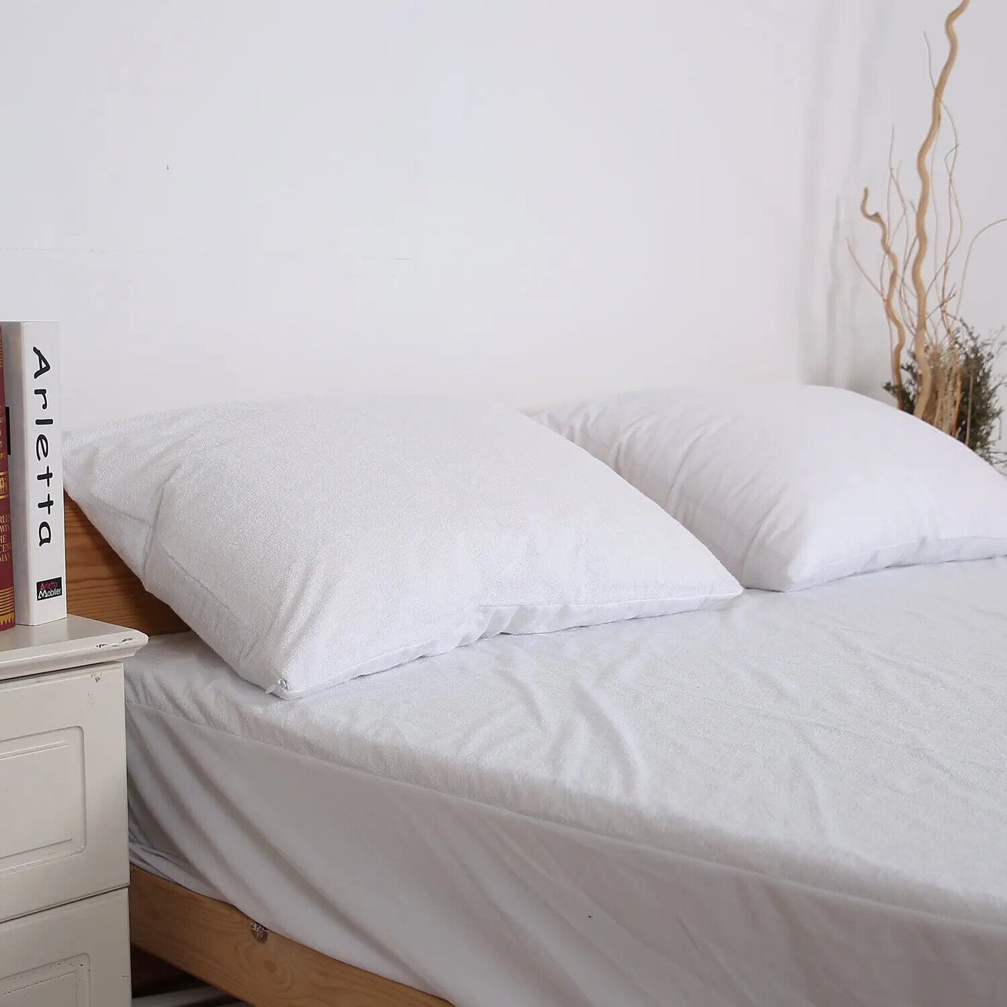 Pack of 4 Zipped WATERPROOF QUILTED Pillow Protectors Hypoallergenic Soft Covers