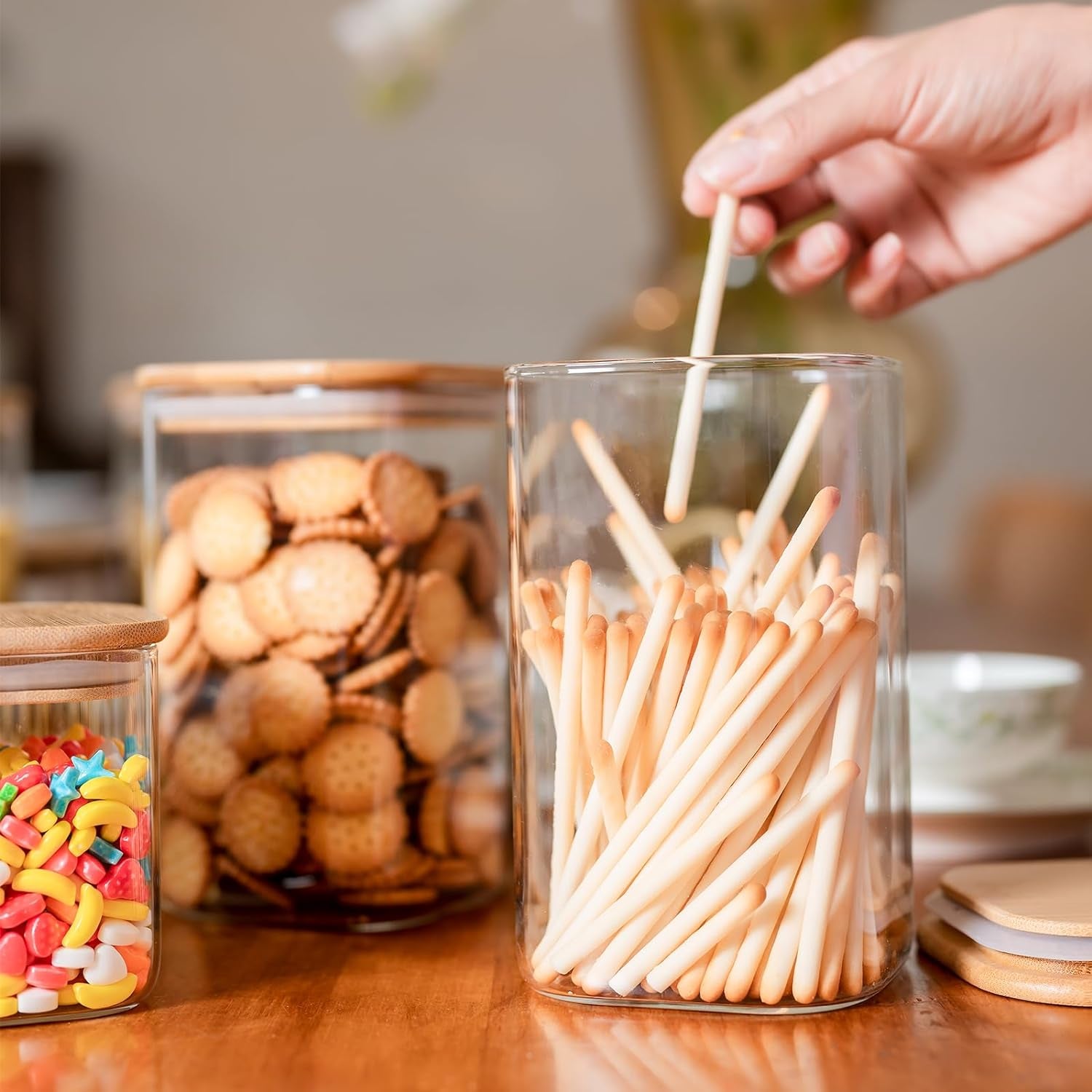 Glass Food Storage Jars 37 Oz Set of 6,Glass Storage Containers Clear Glass Food Canister with Bamboo Lid Airtight for Serving Tea, Coffee, Flour, Sugar, Candy, Cookie, Spice and More (Square)