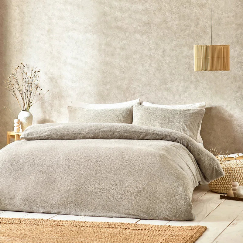 Modris Polyester Solid Colour Duvet Cover Set with Pillowcases