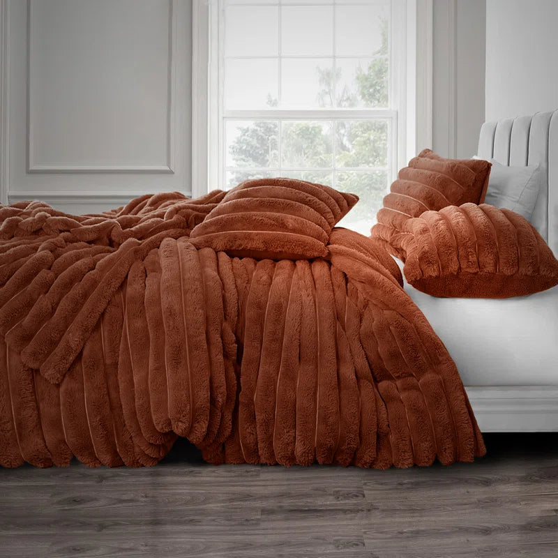 Luxury Jumbo Cord Faux Fur Duvet Set