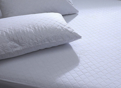 Pack of 4 Zipped WATERPROOF QUILTED Pillow Protectors Hypoallergenic Soft Covers