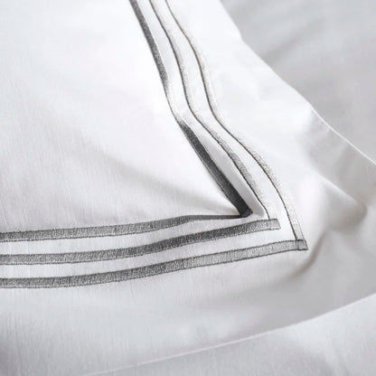 Cotton Blend, Polyester Solid Colour Duvet Cover with Pillowcases