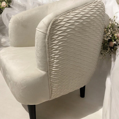 Modern and Stylish Tub Chair Accent Armchair Cream Velvet Barrel Chair Bedroom